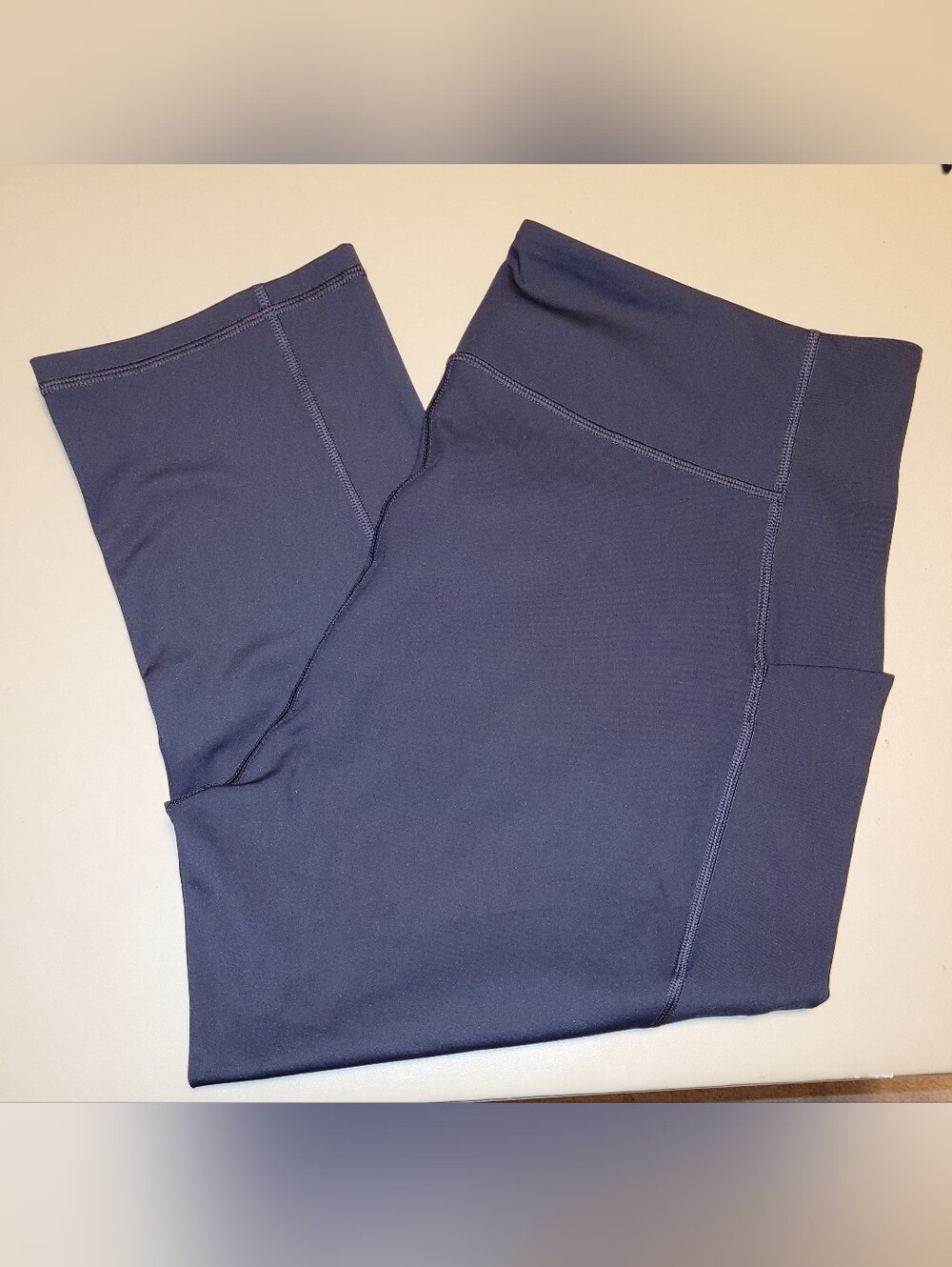 tek gear Black Active Capris.